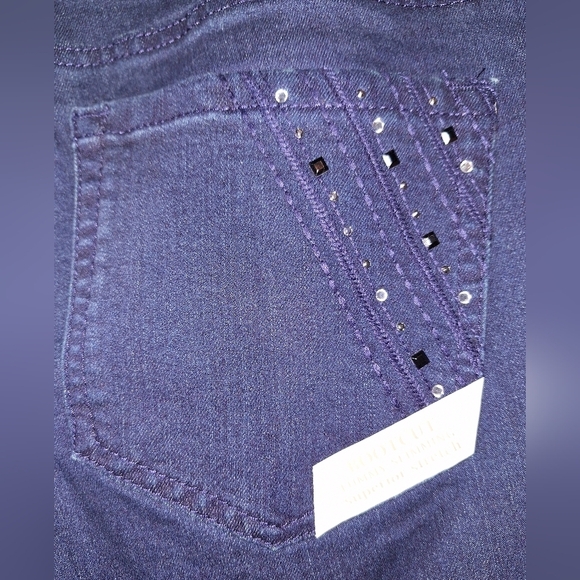 Laura Ashley boot cut tummy slimming jeans in a size 20. NWT. - Picture 4 of 8